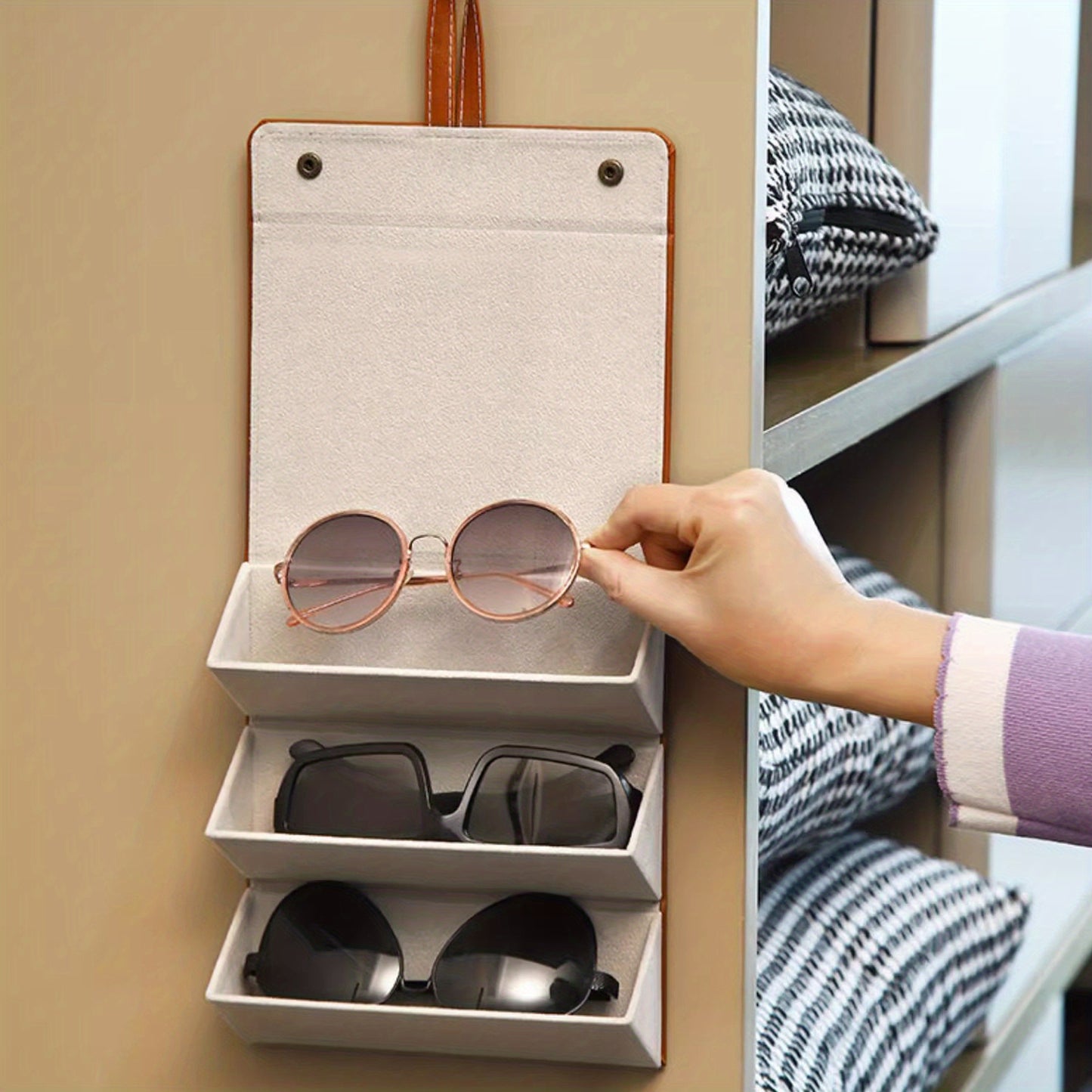 Rocco Bellano Multi-Slot Sunglasses Organizer | Portable Travel Case