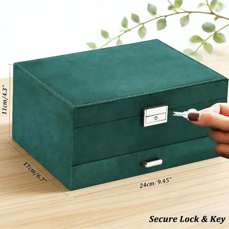 Emerald Green Velvet Jewelry Box with Lock | Rocco Bellano