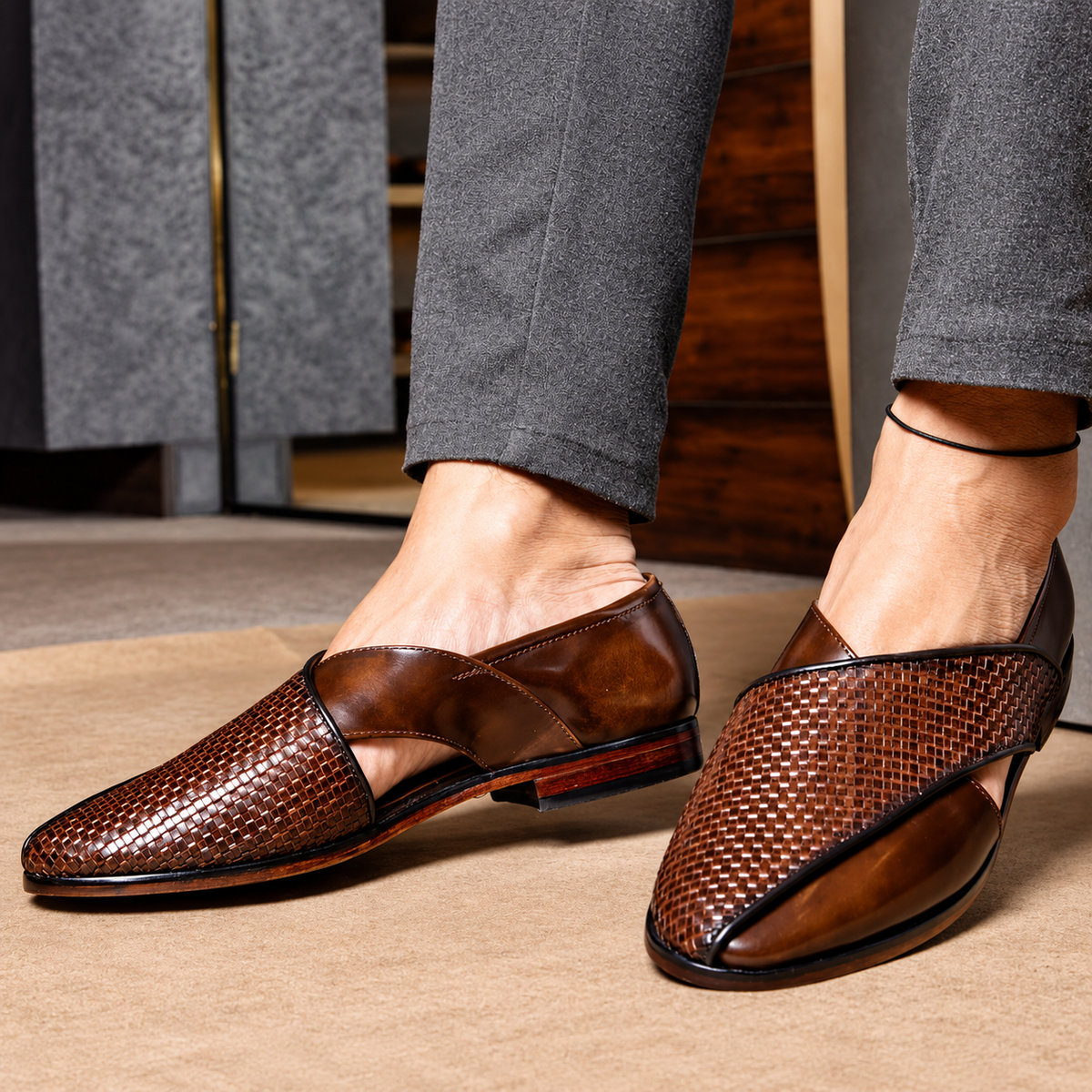 Rocco Bellano Men's Premium Woven Peshawari Mojari Sandal